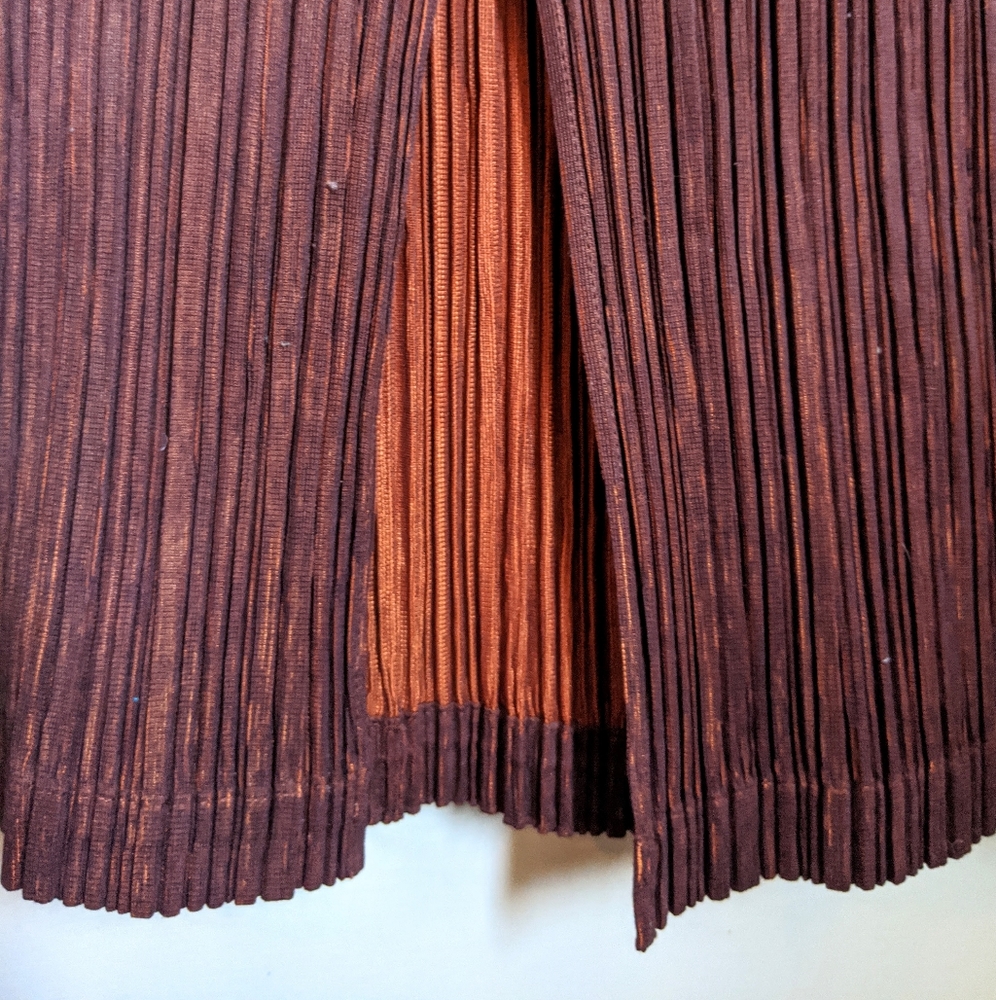 Pleats Please! Over-knee skirt - Picture 2 of 5